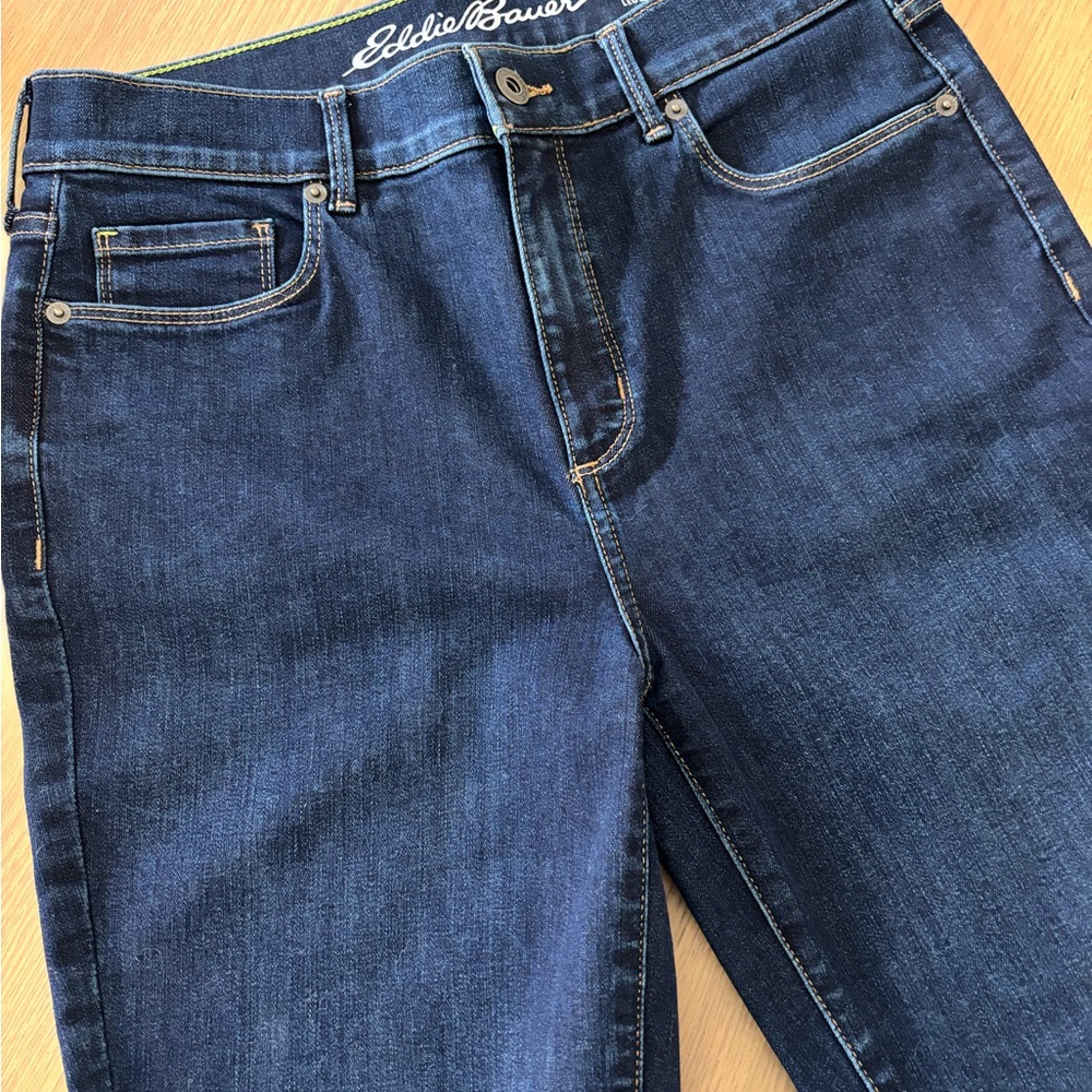 Eddie Bauer Women's Slightly Curvy-High Rise Size 10P